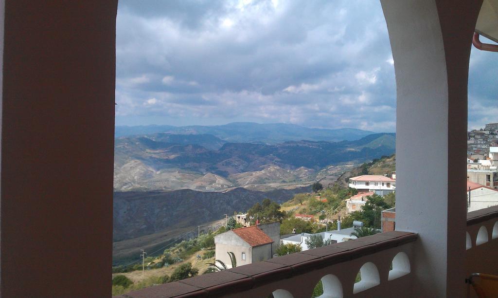 San Nicola dellʼAlto B&B Castello Michelina חדר תמונה